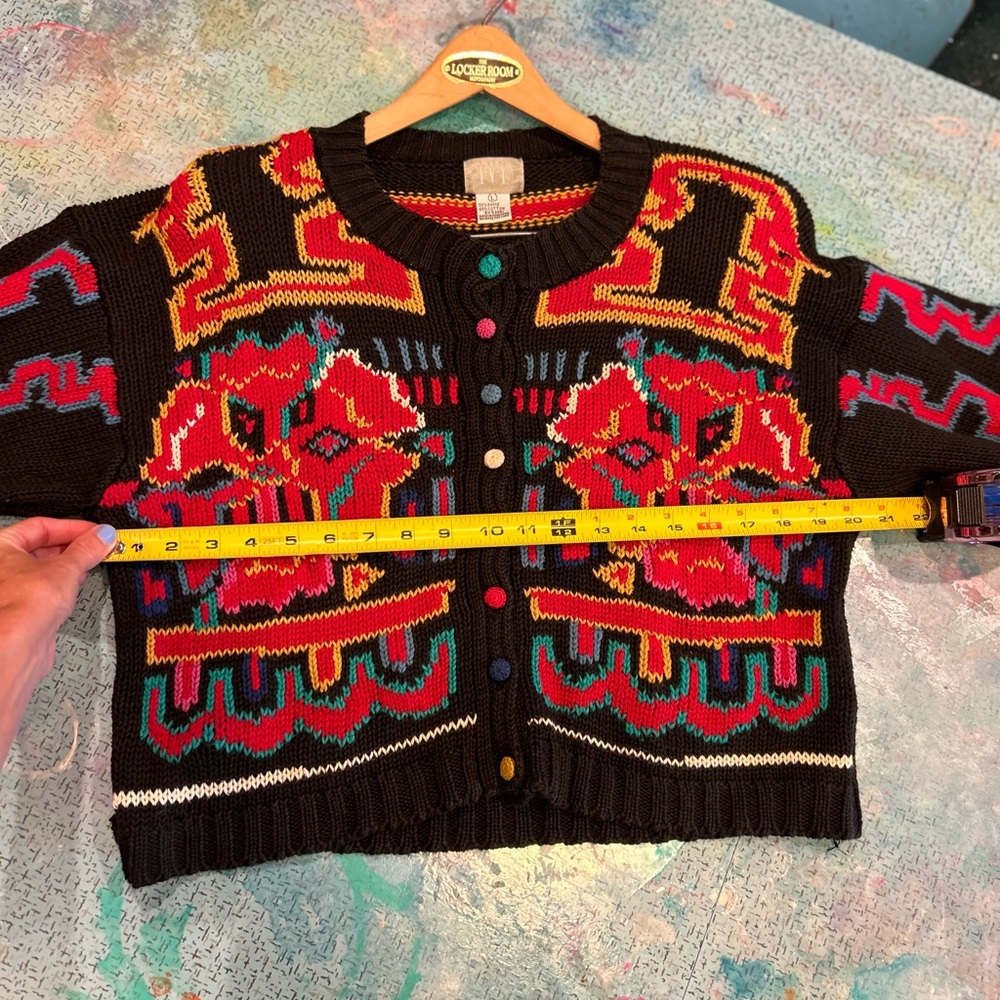 AWESOME 90s Cropped Sweater - Picture 11 of 12